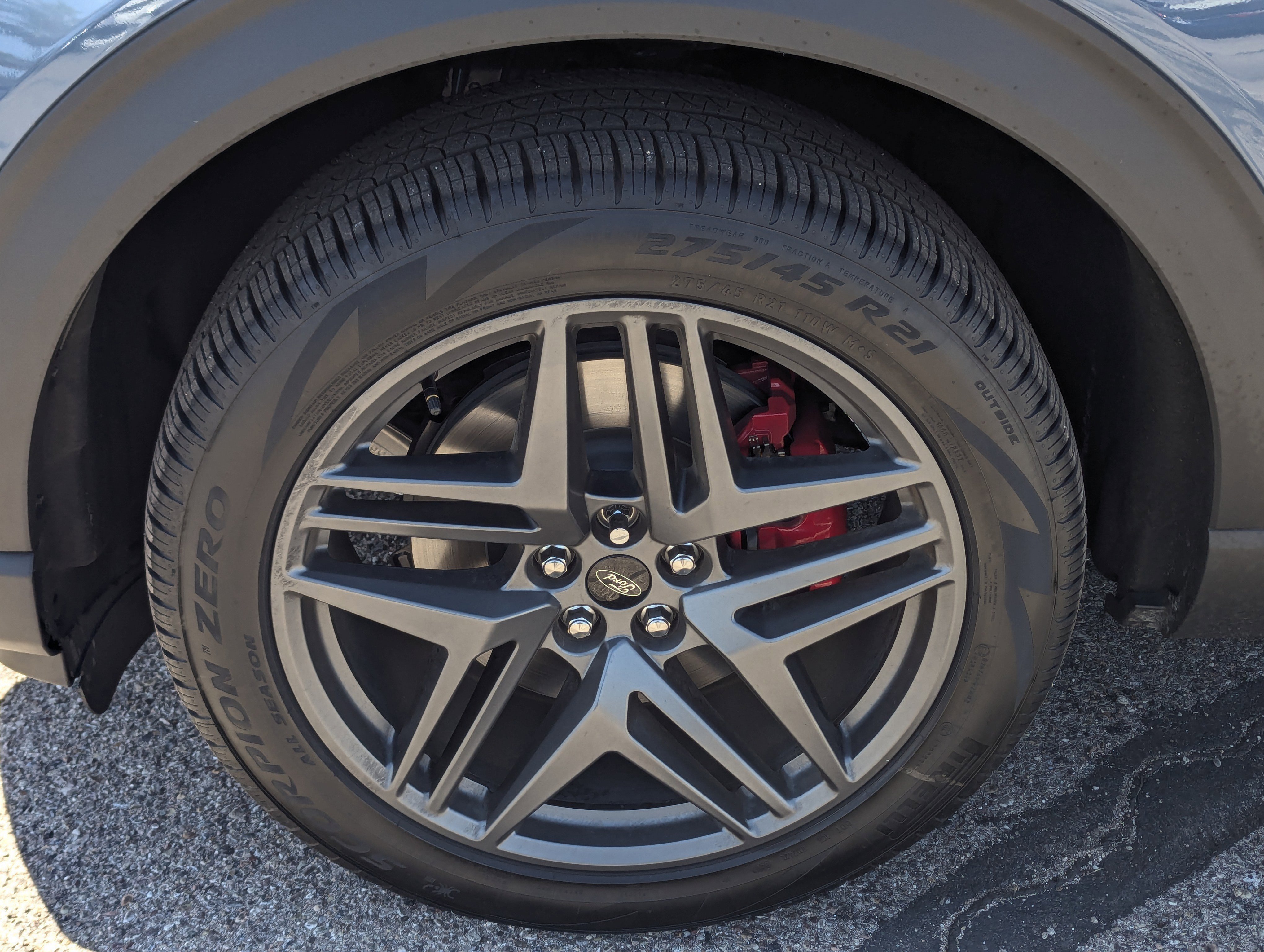 Certified 2025 Ford Explorer ST-Line w/ Premium Package image 7