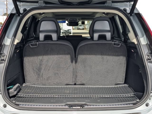 New 2025 Volvo XC90 T8 Plus w/ Protection Package Premier image 15