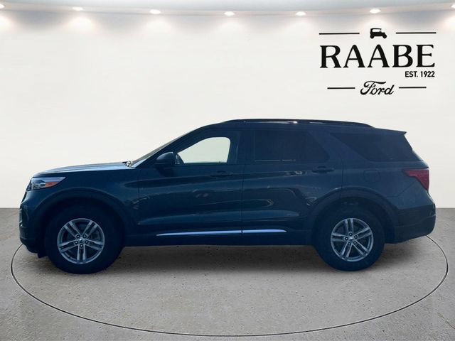 Used 2024 Ford Explorer XLT w/ Equipment Group 202A AWD/4WD image 18