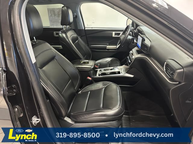 Used 2021 Ford Explorer XLT w/ Equipment Group 202A AWD/4WD image 7