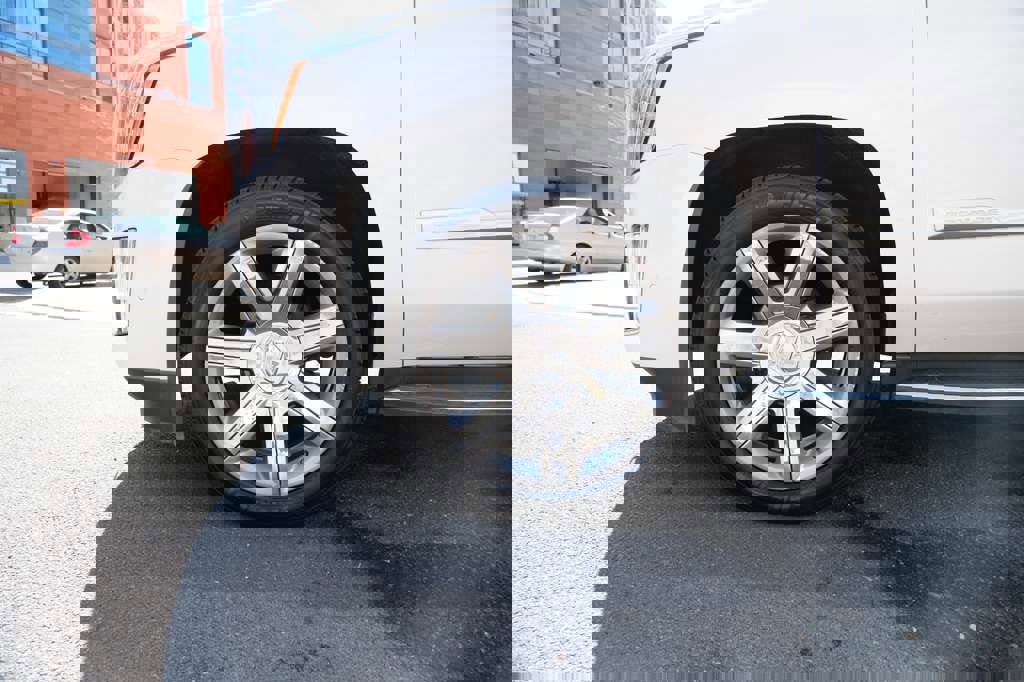 Used 2020 Cadillac Escalade ESV Luxury image 5