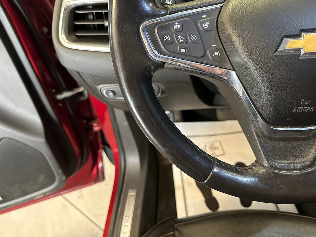Used 2018 Chevrolet Equinox Premier AWD/4WD image 11