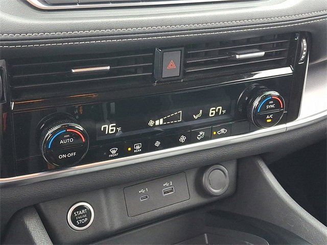 Used 2021 Nissan Rogue SV image 15