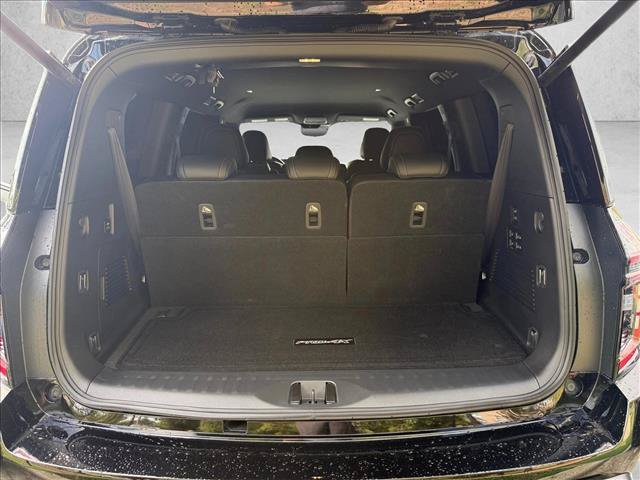 Used 2025 Nissan Armada PRO-4X w/ Convenience Package AWD/4WD image 6