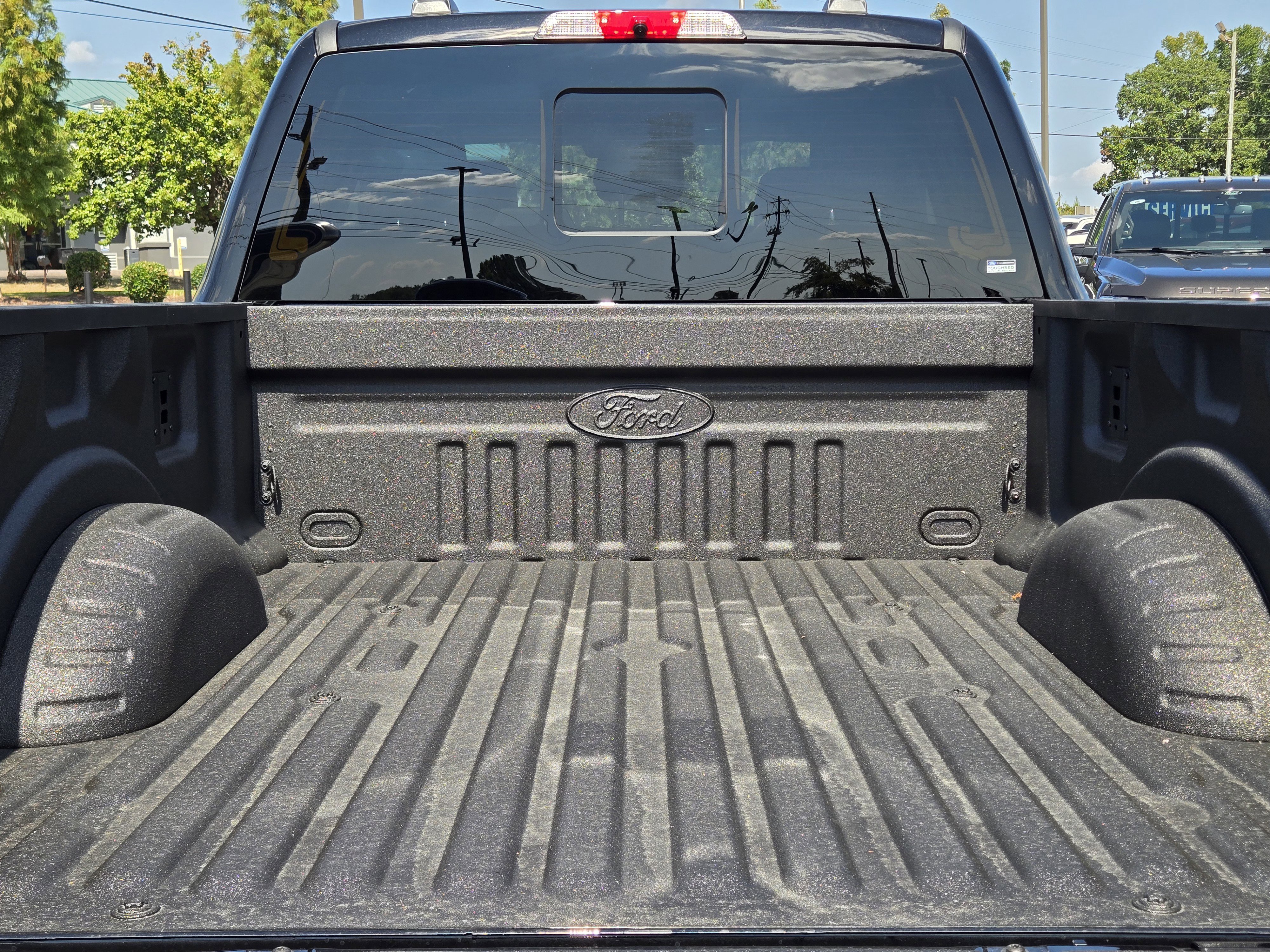 New 2026 Ford F250 Lariat w/ Black Appearance Package image 13