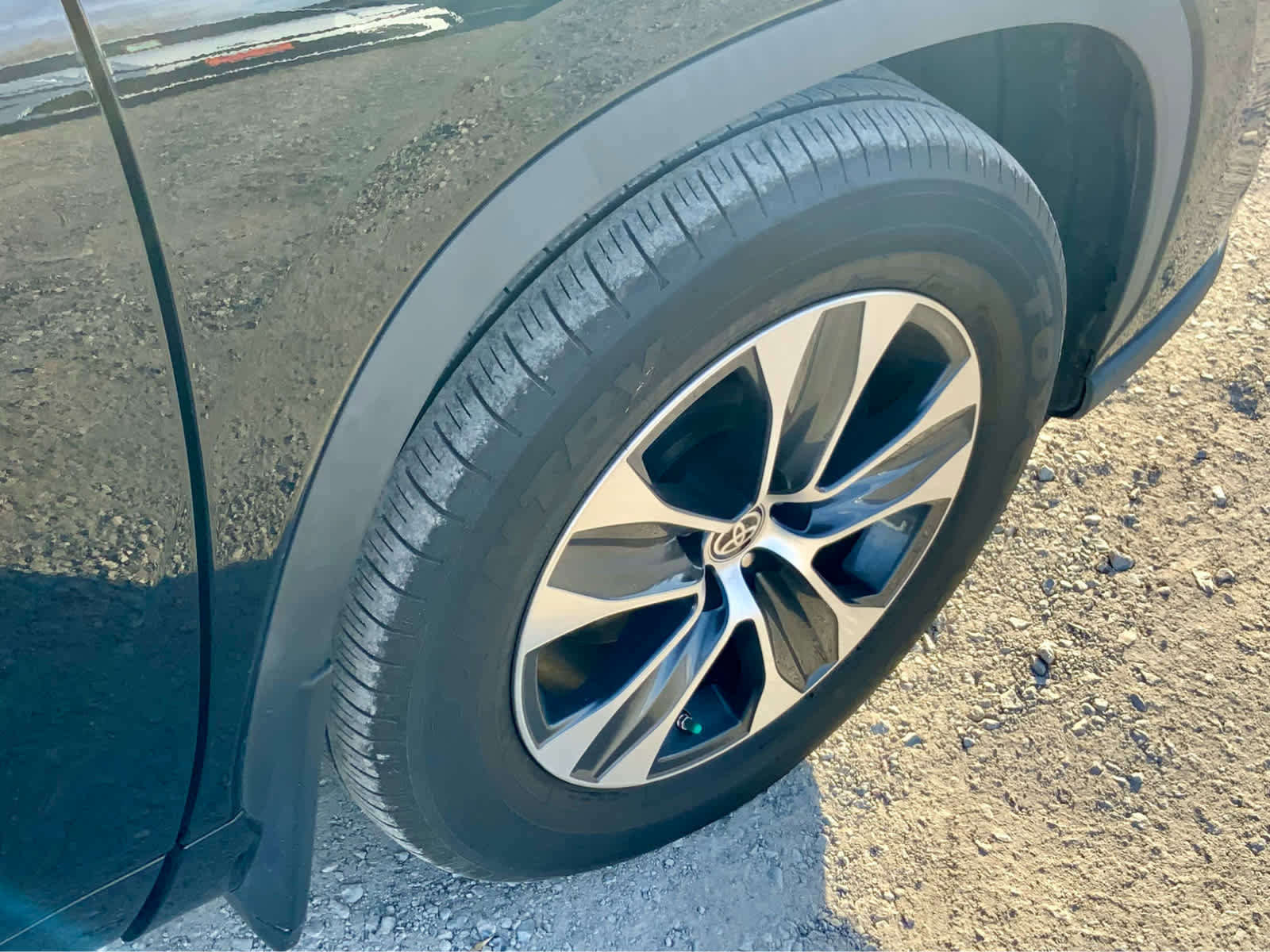 Used 2021 Toyota Highlander XLE image 15