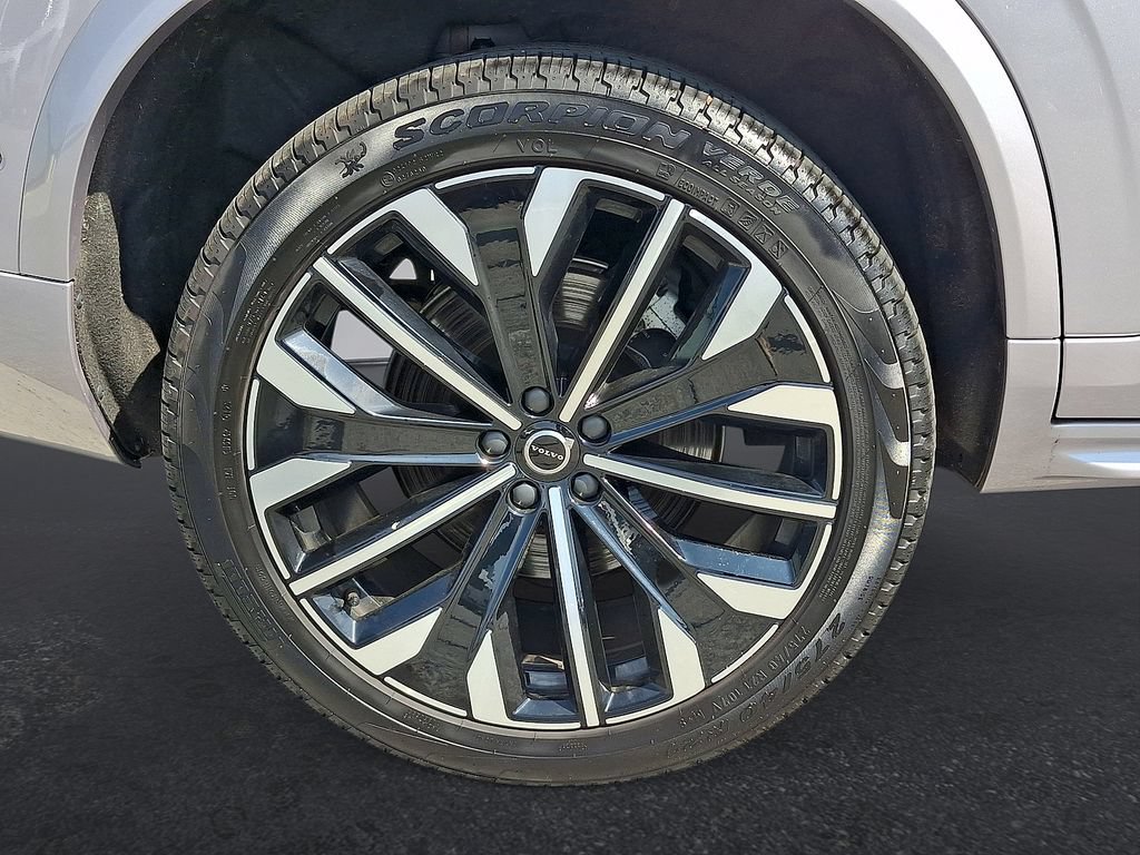 Certified 2026 Volvo XC90 B6 Plus AWD/4WD image 33