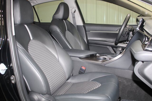 Used 2023 Toyota Camry SE image 22