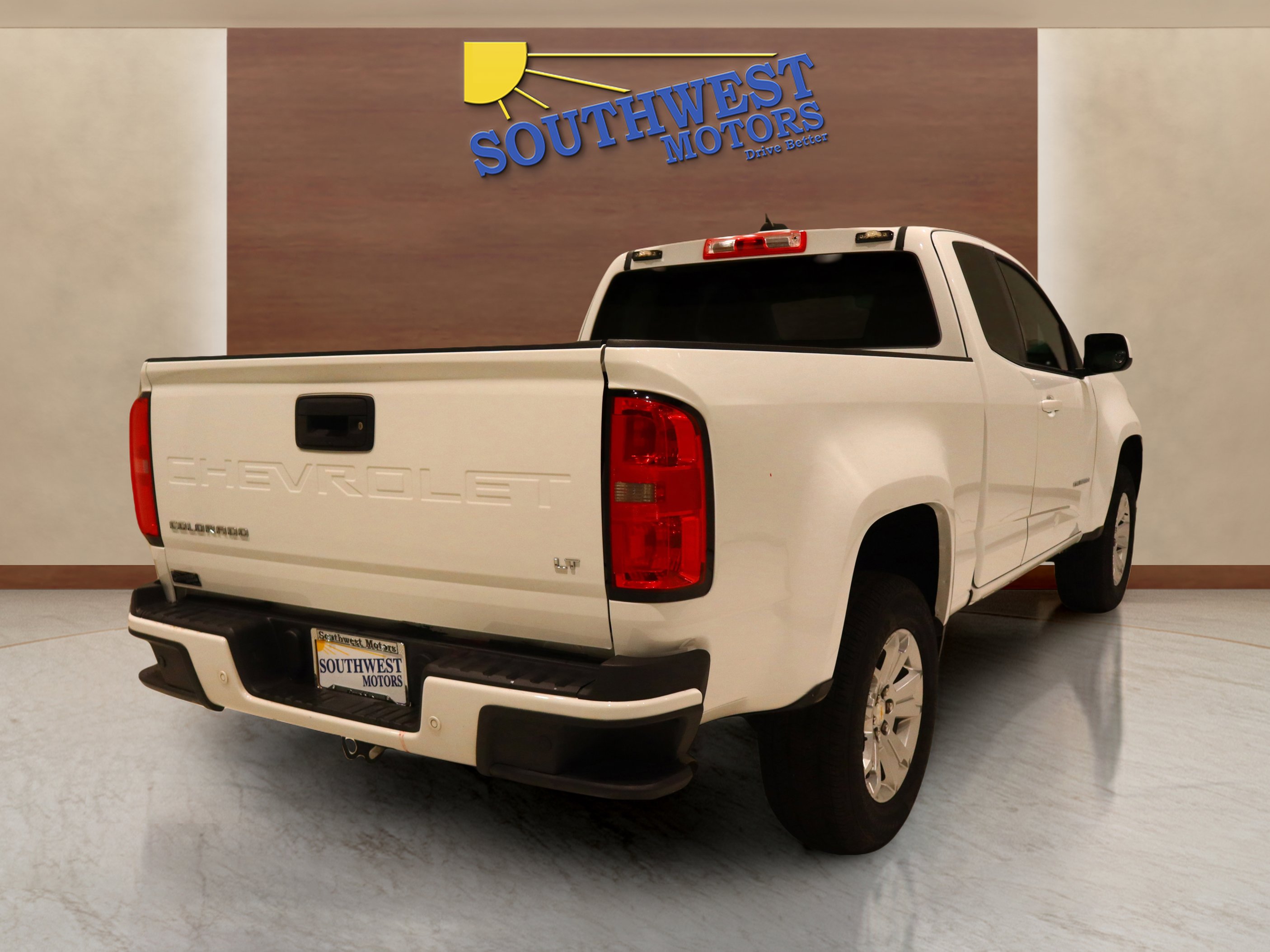 Used 2022 Chevrolet Colorado LT w/ Fleet Safety Package image 4