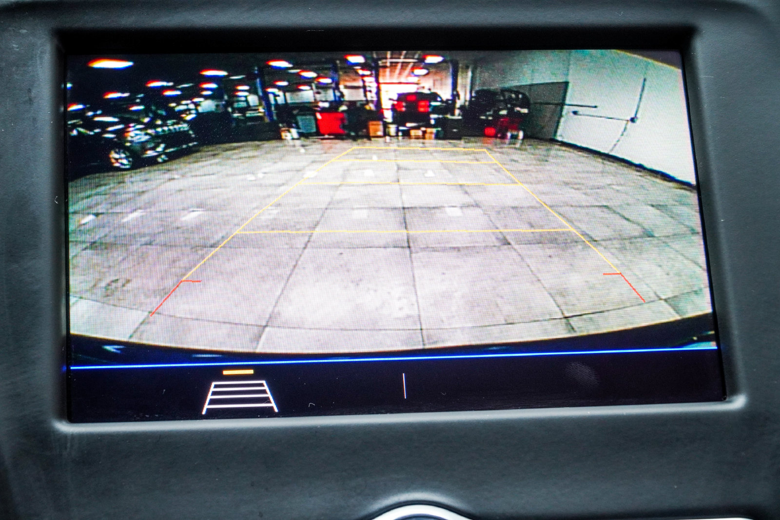 Used 2020 Chevrolet Equinox LT FWD image 25