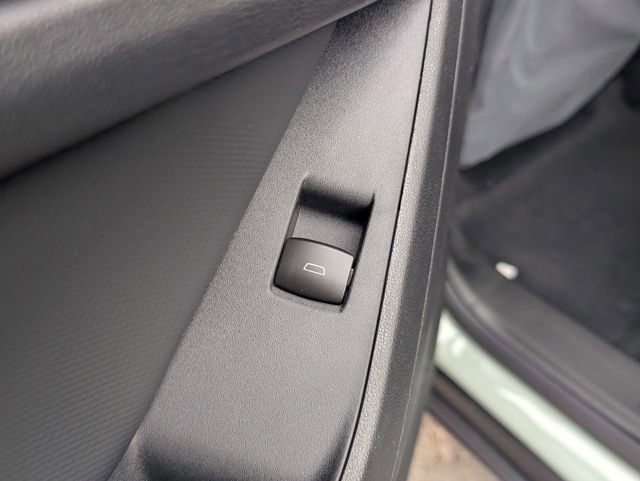 New 2026 Chevrolet Equinox LT w/ Convenience Package II image 11