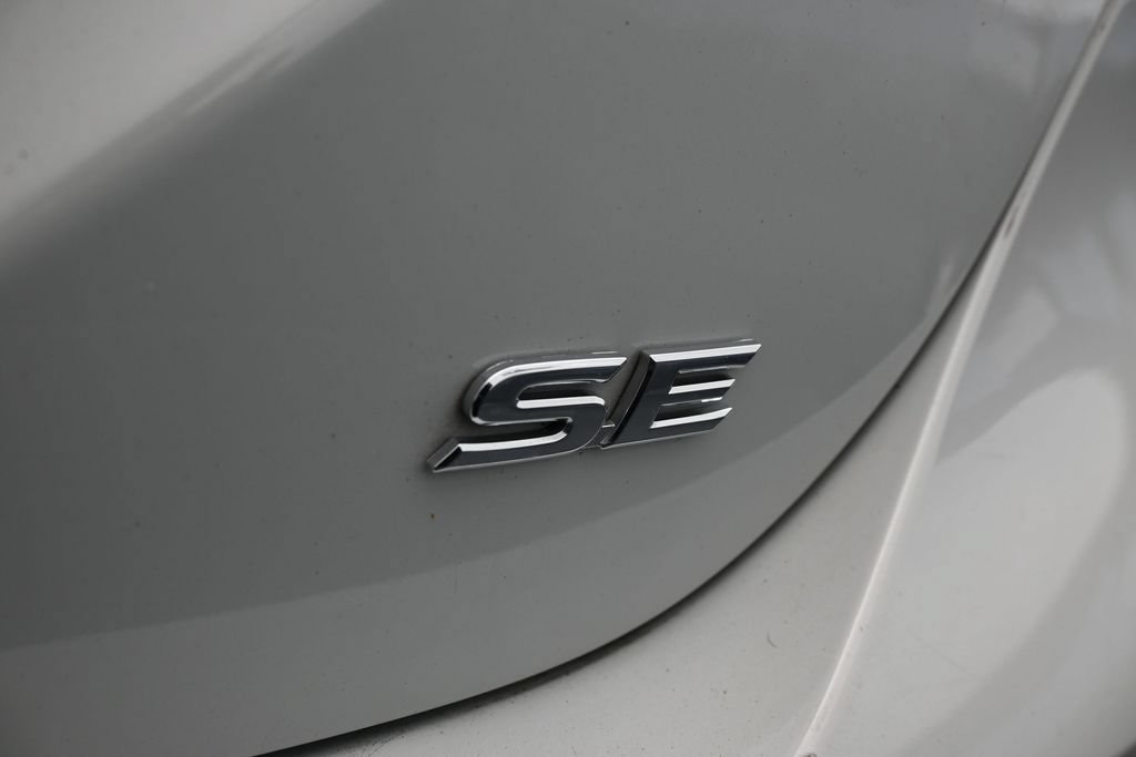 Used 2023 Toyota Camry SE FWD image 35