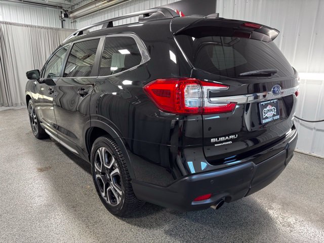 Used 2023 Subaru Ascent Limited AWD/4WD image 6