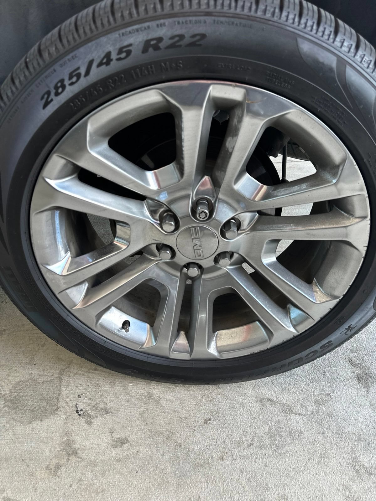 Used 2018 GMC Yukon SLT w/ Premium Edition RWD image 10