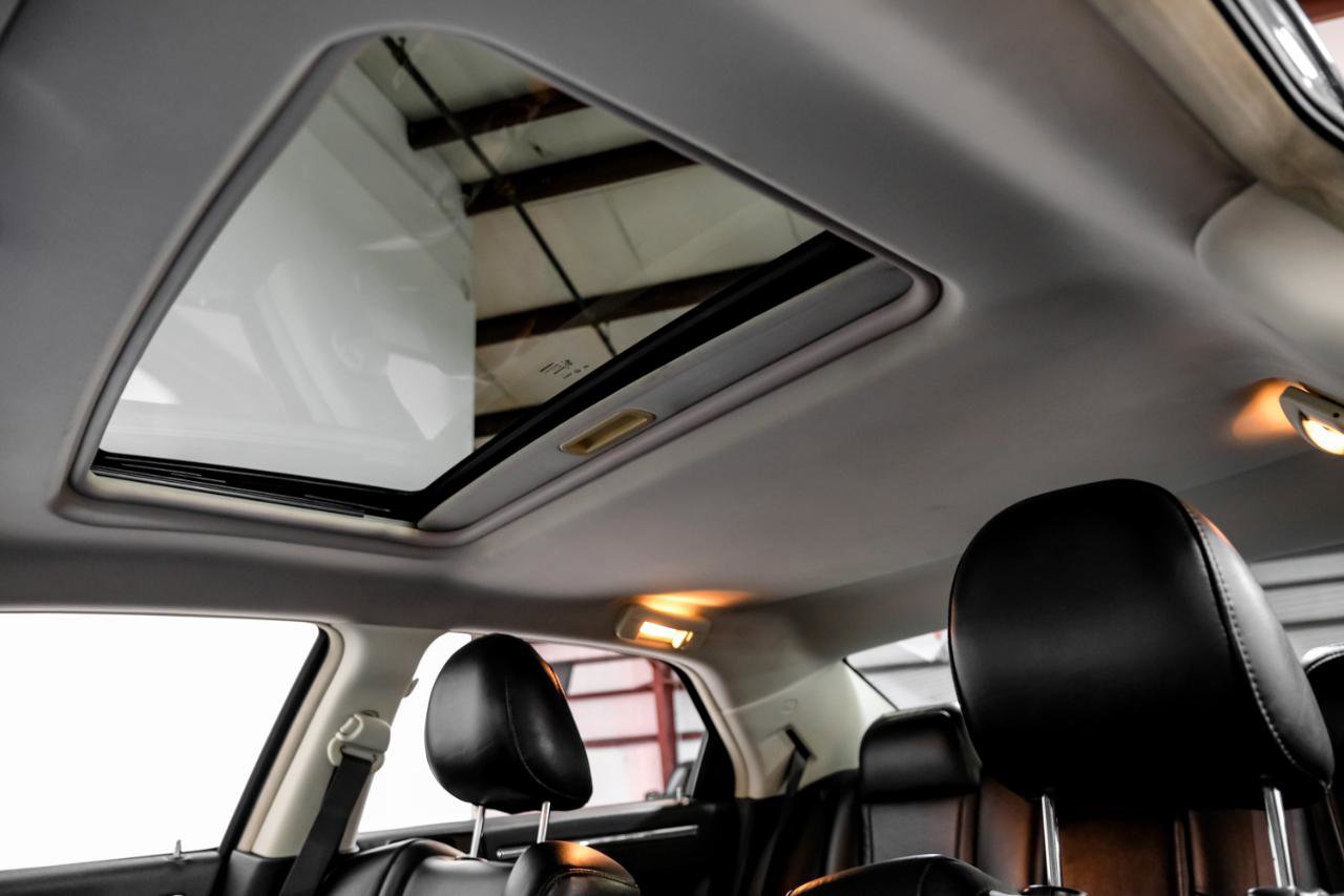 Used 2008 Chrysler 300 SRT8 w/ SRT Option Group II image 5