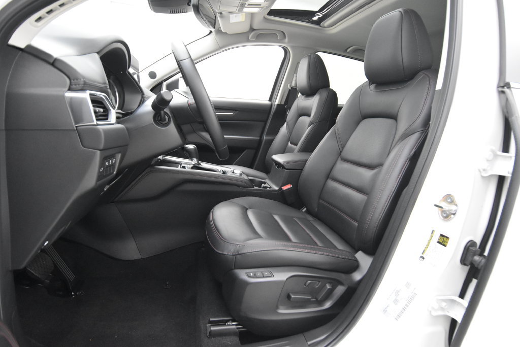 Used 2025 MAZDA CX-5 Carbon Edition AWD/4WD image 25