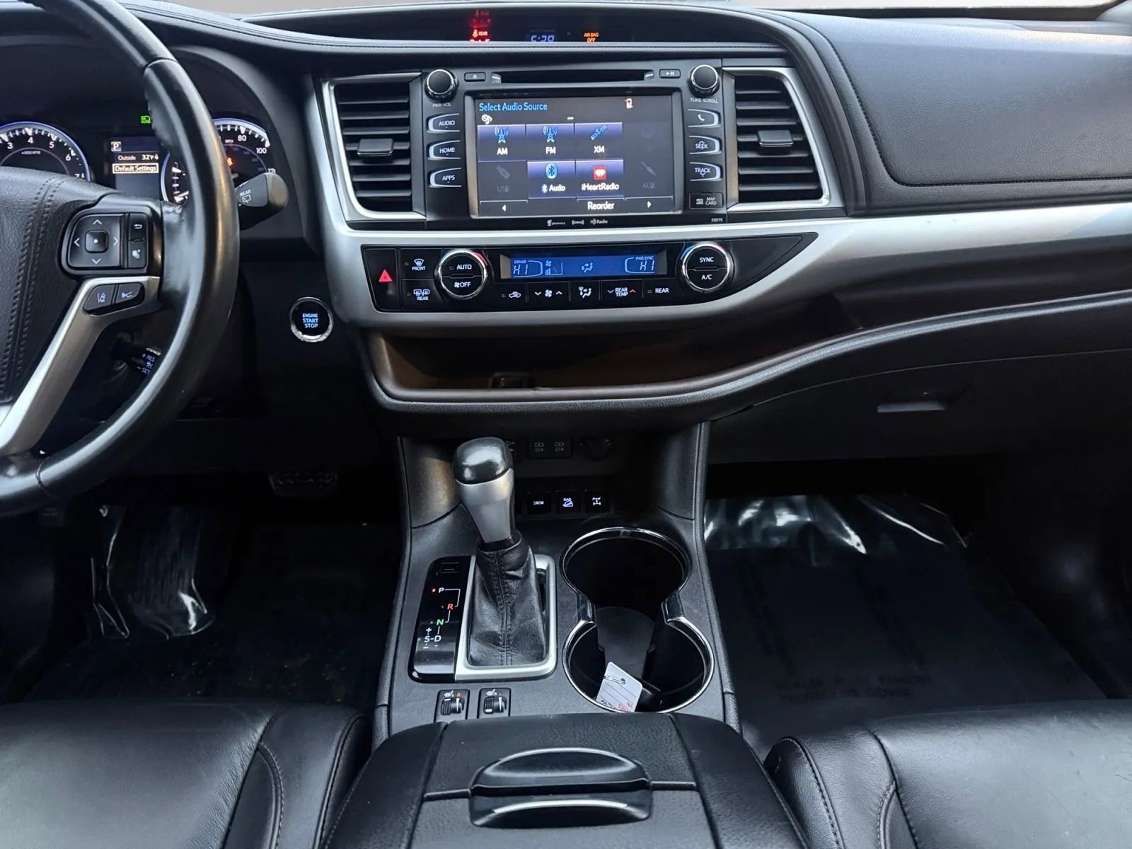 Used 2018 Toyota Highlander XLE image 15