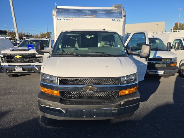 New 2026 Chevrolet Express 3500 w/ Power Convenience Package RWD image 9