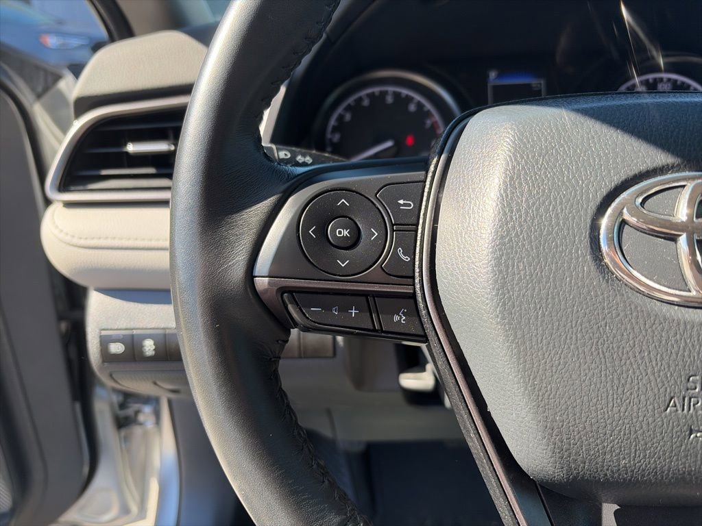 Used 2023 Toyota Camry SE image 17