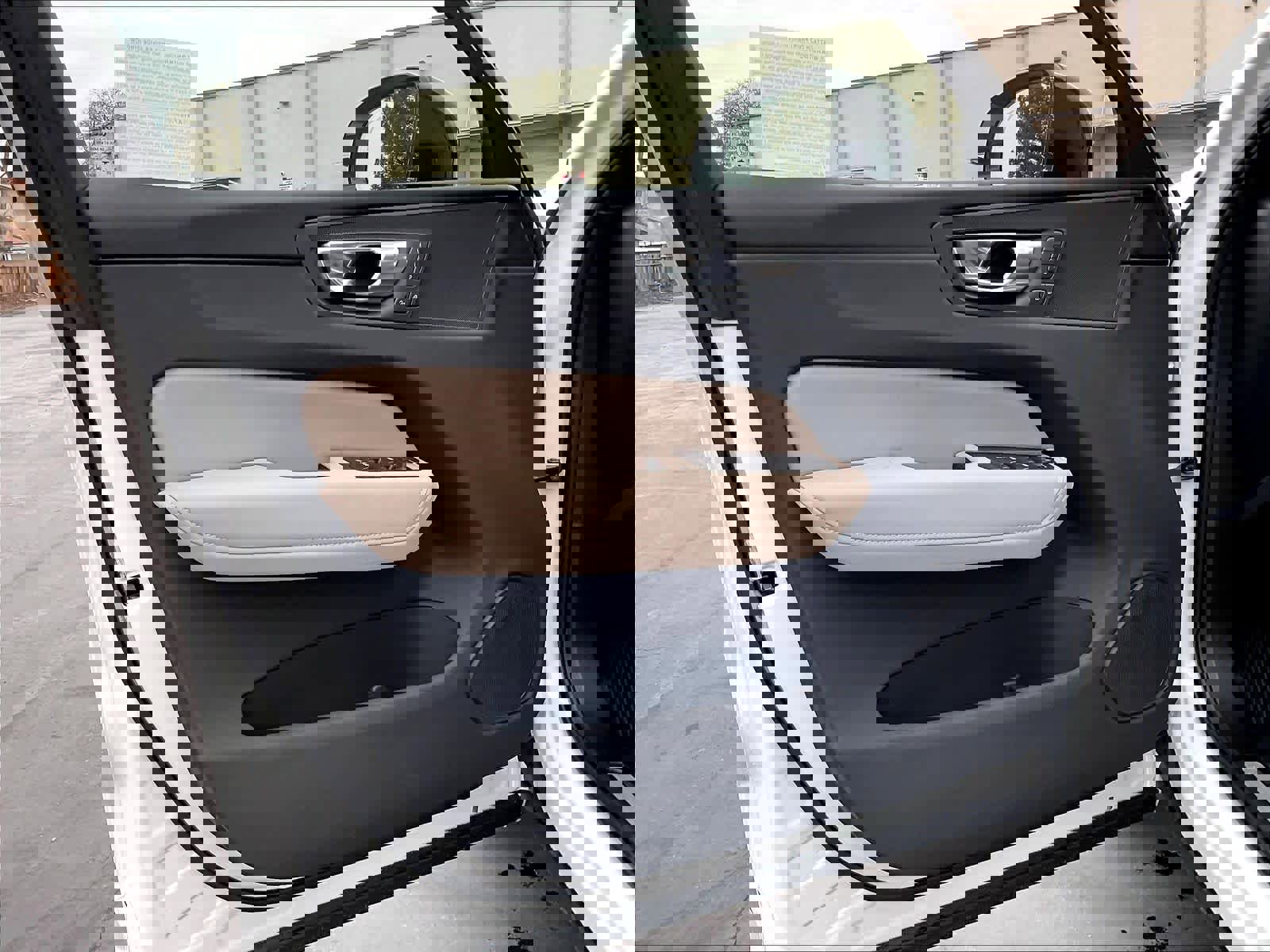 New 2026 Volvo XC60 T8 Plus w/ Climate Package image 24