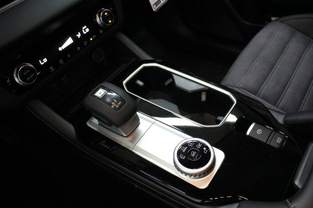 New 2026 Mitsubishi Outlander SE image 14