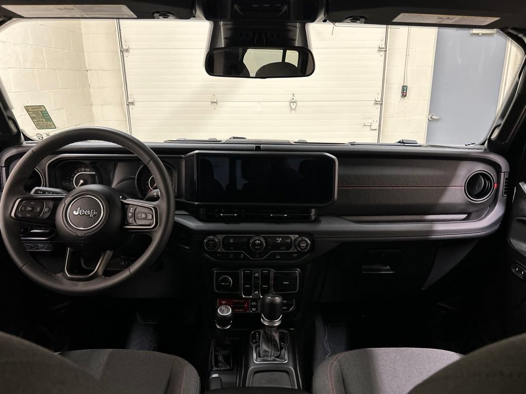 Used 2026 Jeep Gladiator Rubicon AWD/4WD image 18
