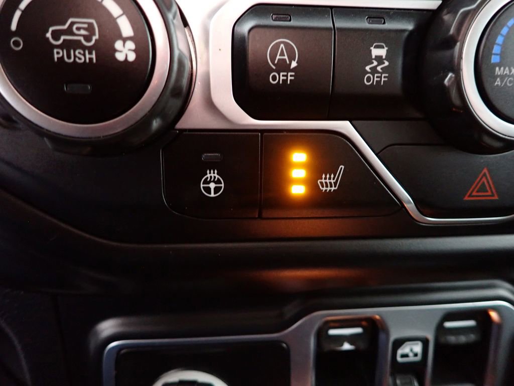 Used 2020 Jeep Wrangler Unlimited Sport image 3