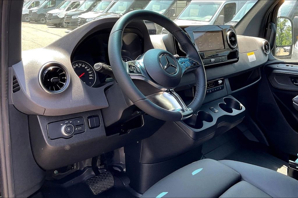 New 2025 Mercedes-Benz Sprinter 3500 image 5