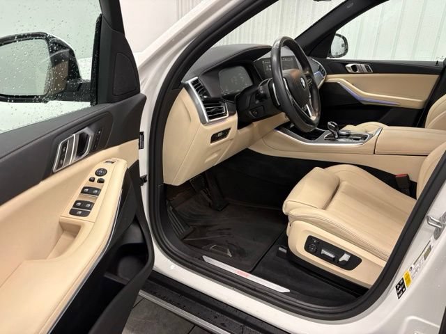 Used 2022 BMW X5 xDrive40i w/ Premium Package AWD/4WD image 17