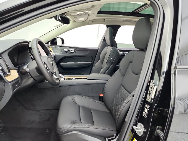 New 2026 Volvo XC60 T8 Plus w/ Climate Package AWD/4WD image 21