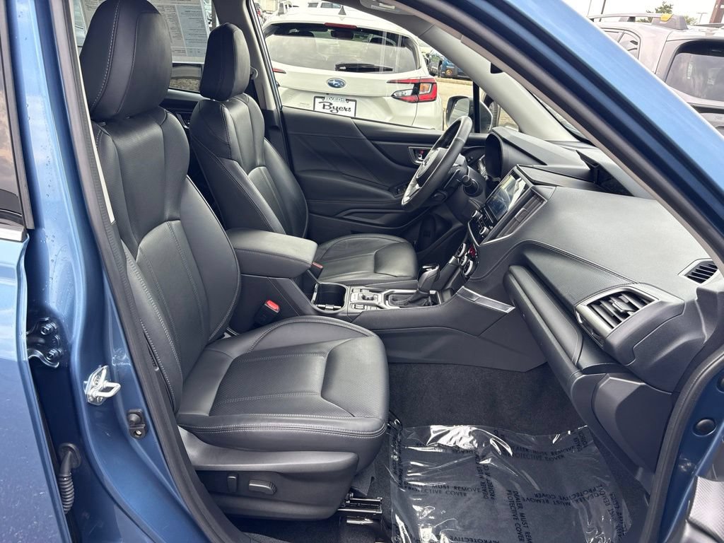 Certified 2023 Subaru Forester Touring AWD/4WD image 10