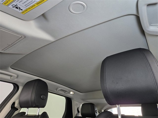 Used 2021 Land Rover Discovery Sport S image 11