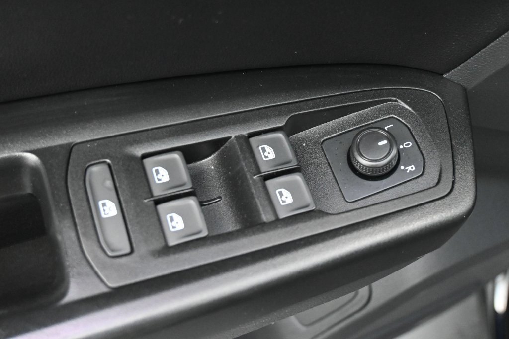 Used 2021 Volkswagen Atlas SE AWD/4WD image 4