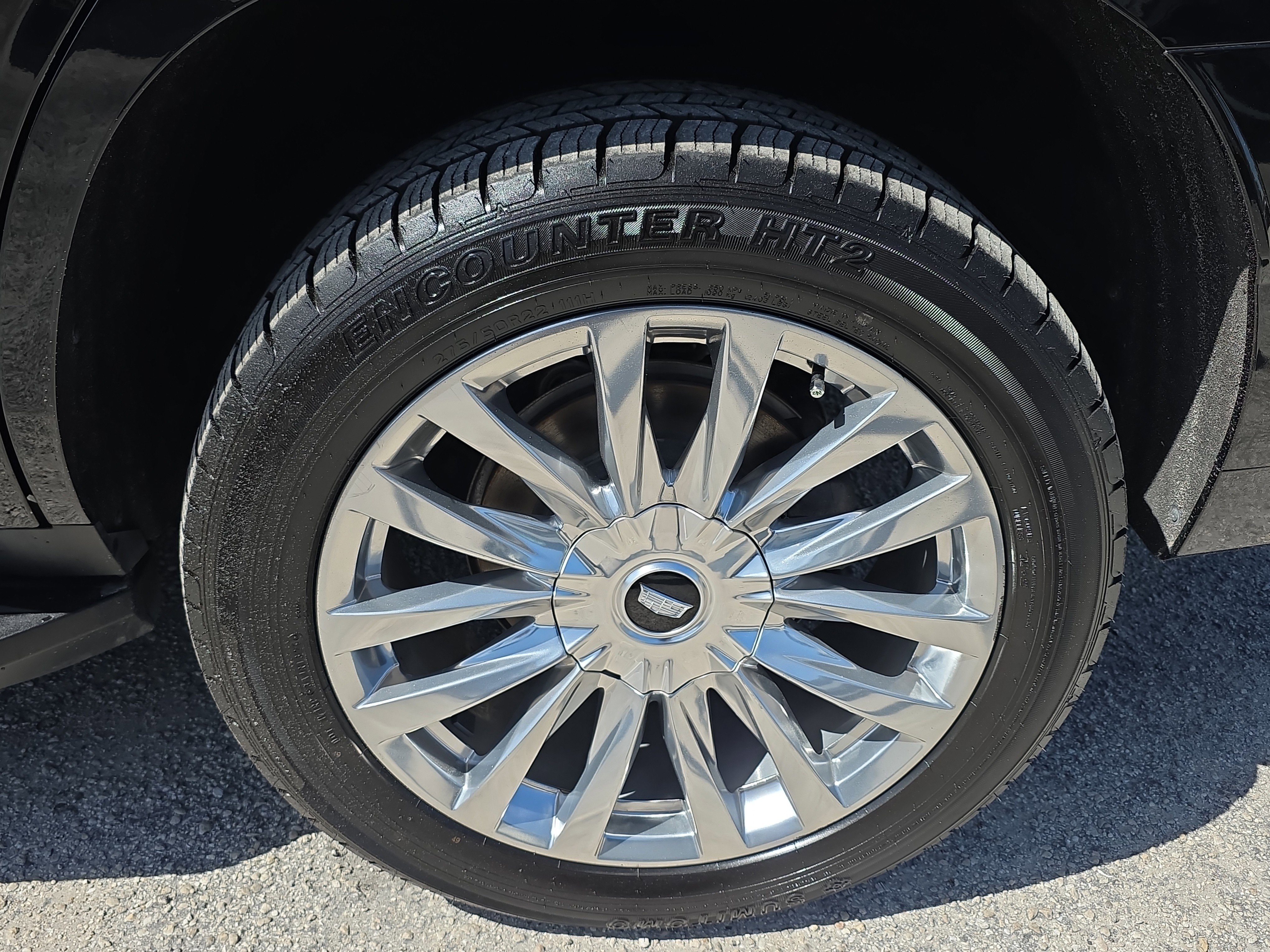 Used 2023 Cadillac Escalade Premium Luxury w/ Performance Package AWD/4WD image 12