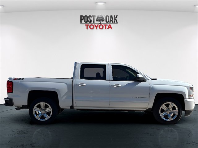Used 2018 Chevrolet Silverado 1500 LT w/ All Star Edition image 8