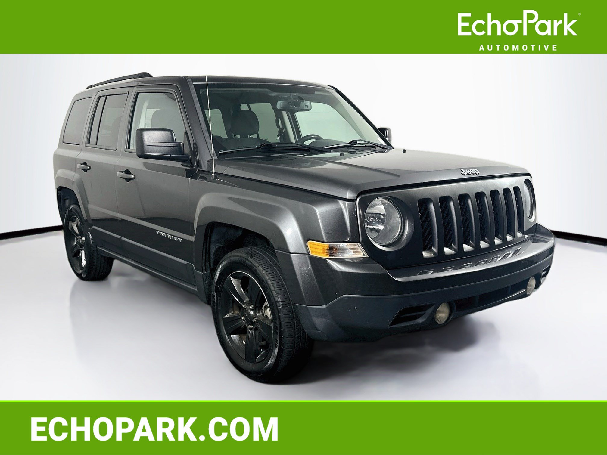 Used 2017 Jeep Patriot Latitude FWD image 1