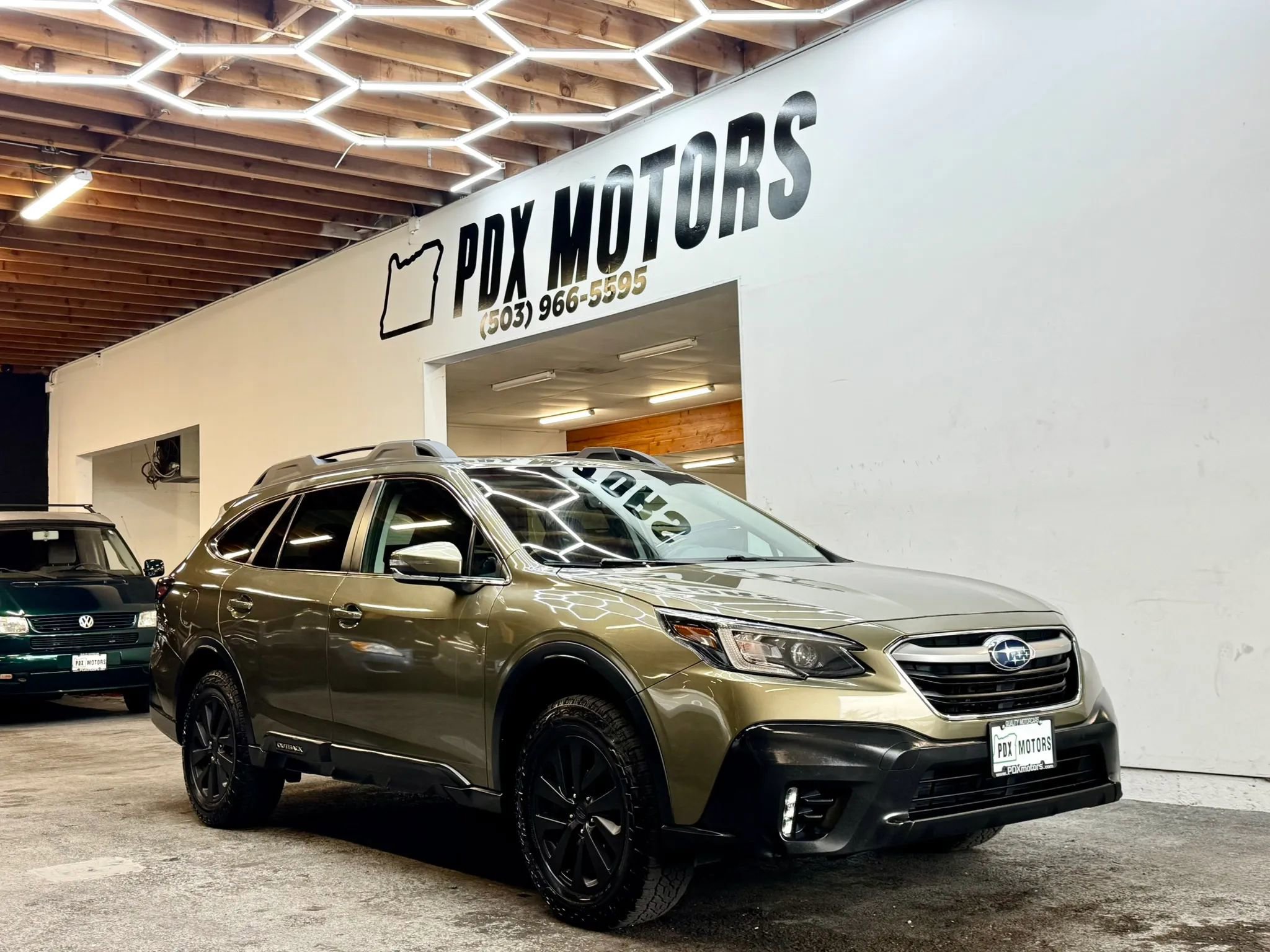 Used 2022 Subaru Outback Premium image 1