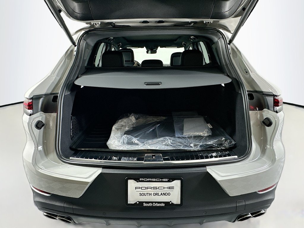 New 2026 Porsche Cayenne S AWD/4WD image 28