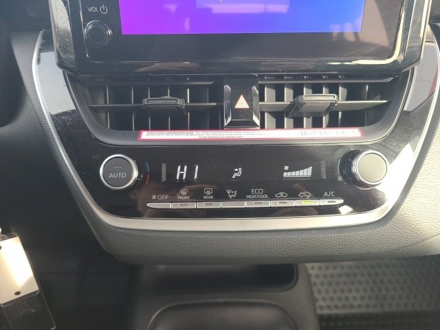 Used 2024 Toyota Corolla LE image 27