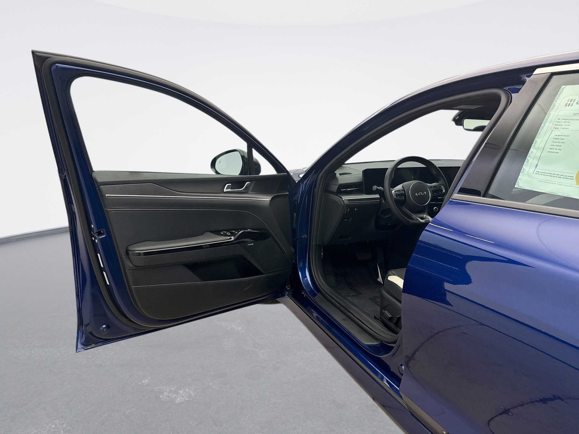 Used 2025 Kia K5 GT-Line w/ GT-Line Premium Package image 9