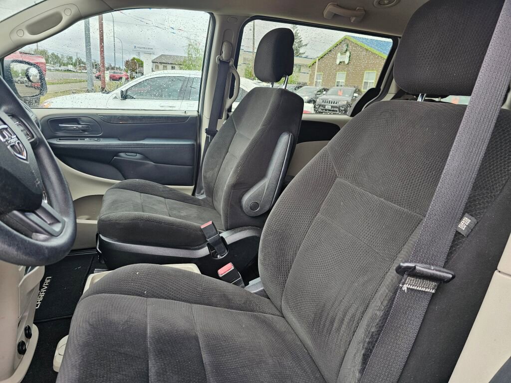 Used 2012 Dodge Grand Caravan SE FWD image 24