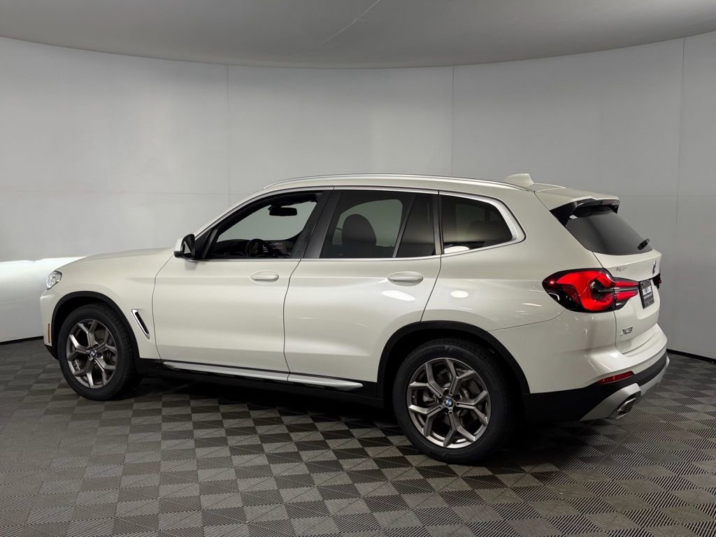 Used 2022 BMW X3 sDrive30i w/ Convenience Package w/ZPA image 9