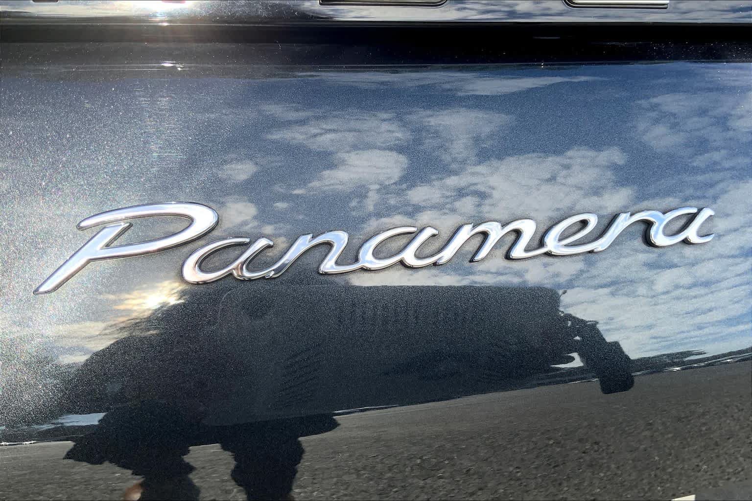Used 2018 Porsche Panamera RWD image 10