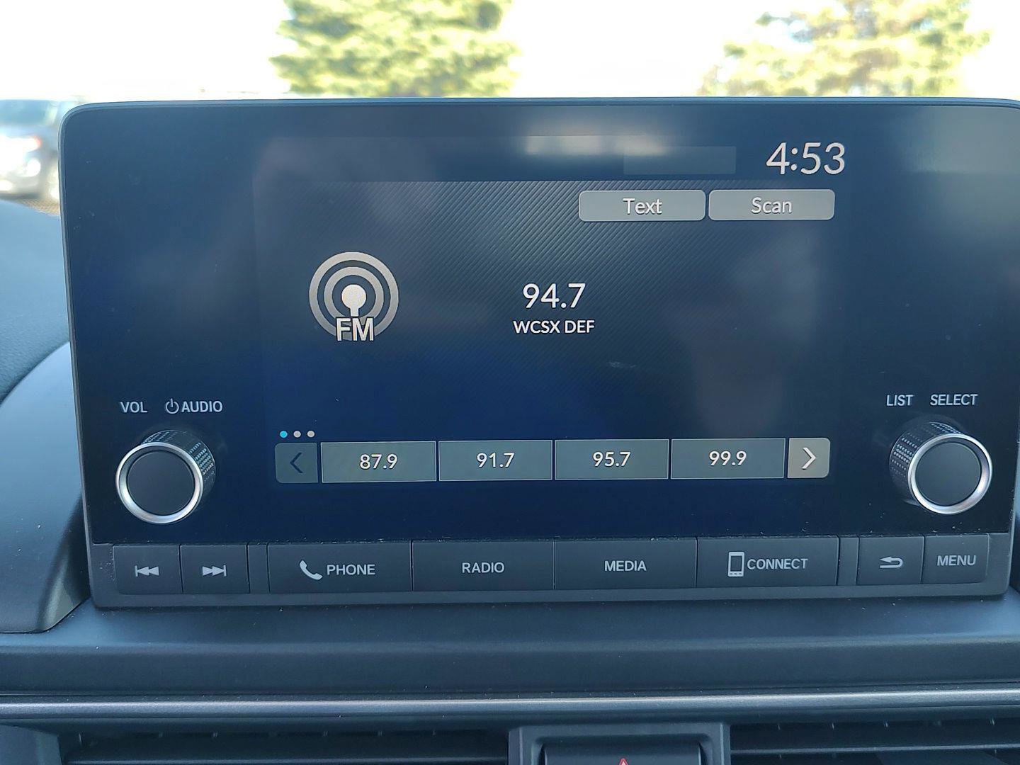 Used 2024 Honda Pilot Sport image 7