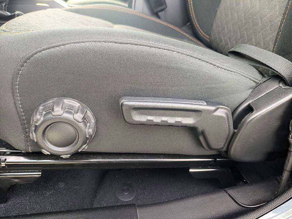 Used 2024 Jeep Gladiator Mojave w/ Safety Group image 13