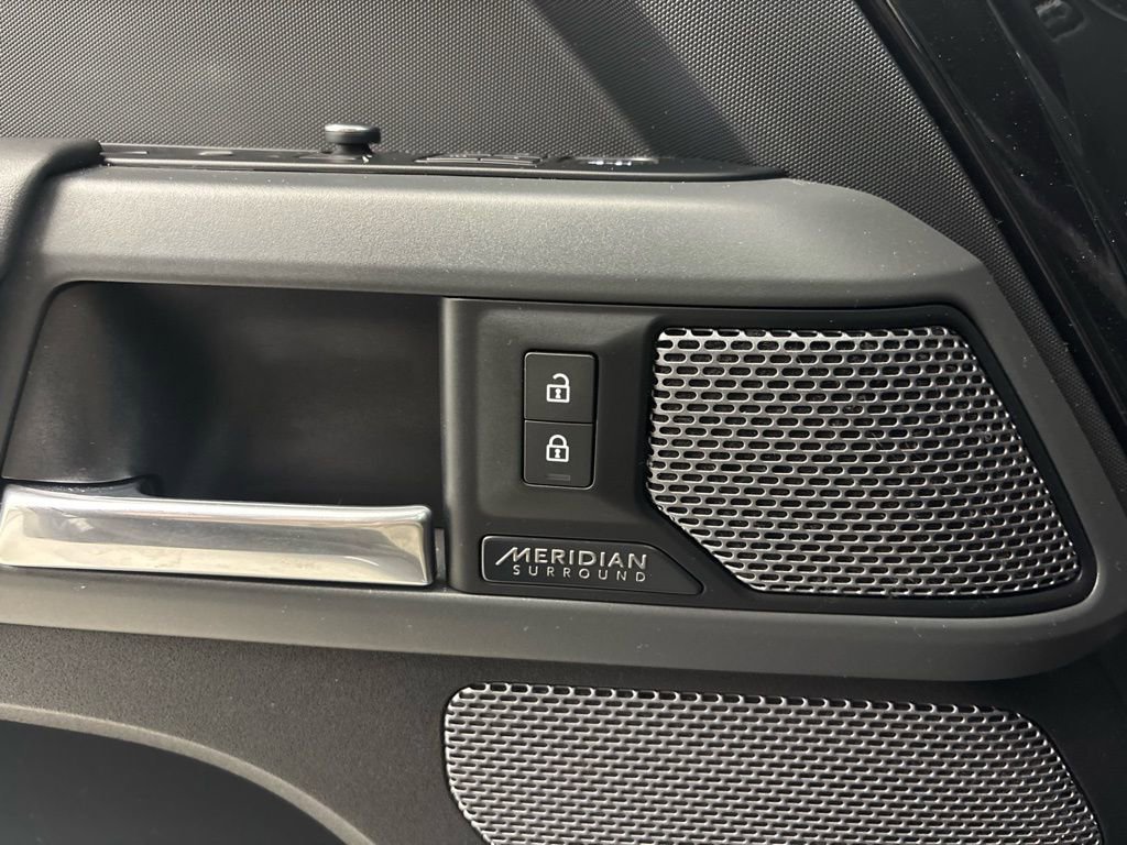 Used 2020 Land Rover Defender 110 X image 39
