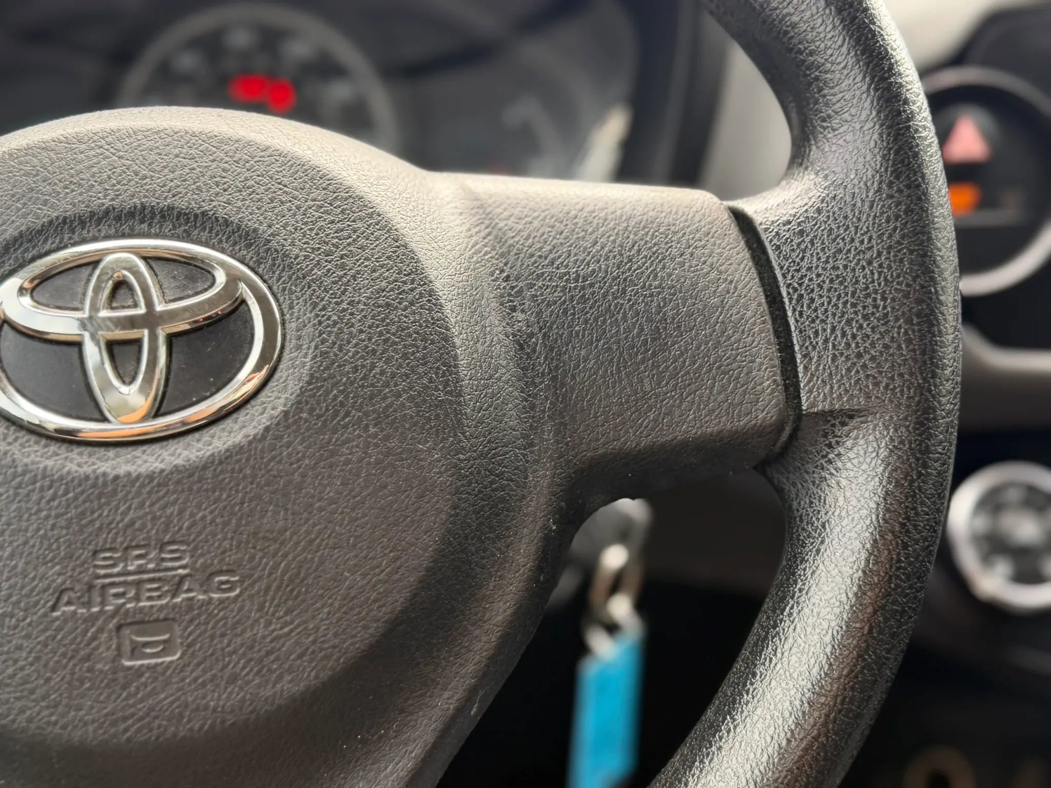 Used 2016 Toyota Yaris L FWD image 26