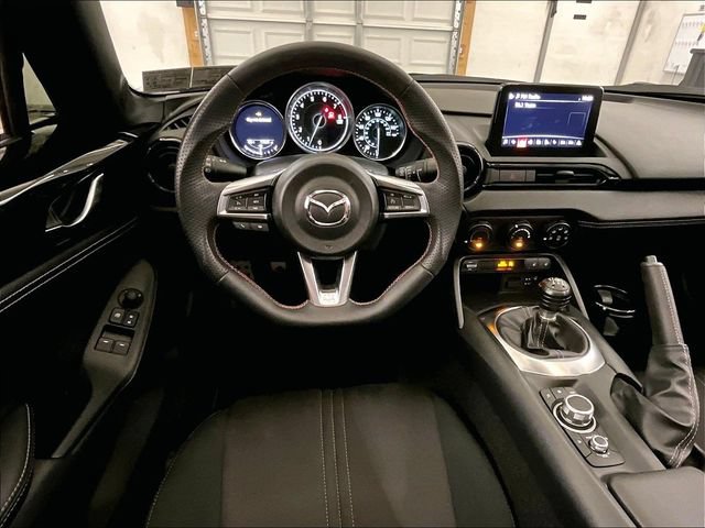 Used 2020 MAZDA MX-5 Miata RF Club RWD image 5