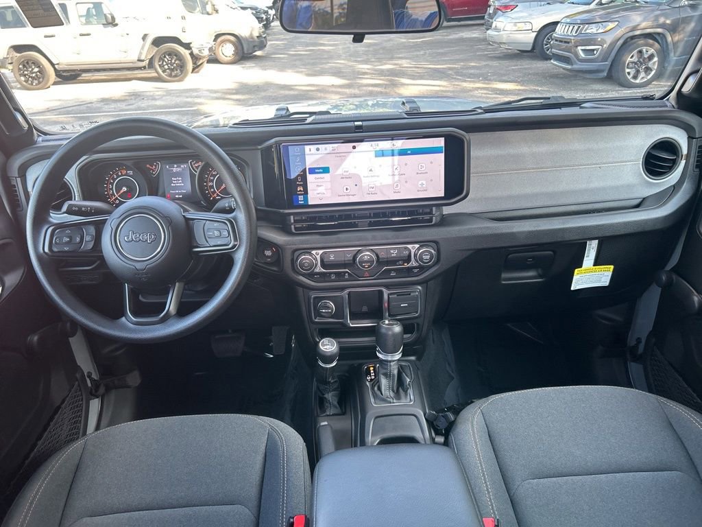 Certified 2024 Jeep Gladiator Sport image 32