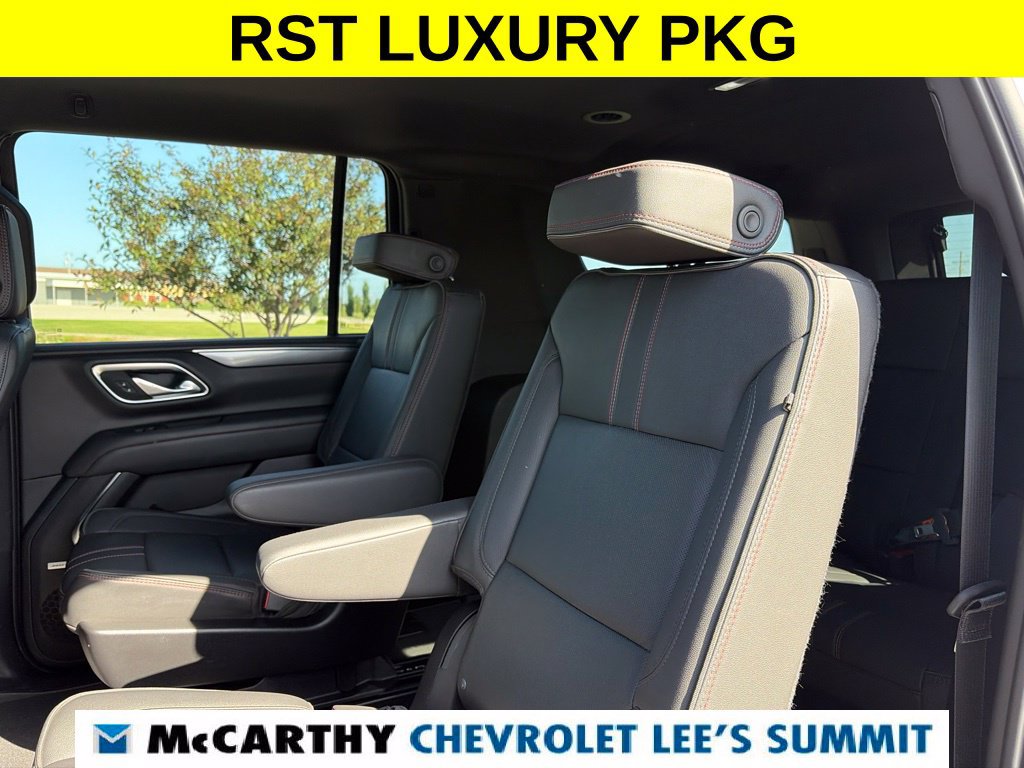 Used 2024 Chevrolet Suburban RST w/ Luxury Package AWD/4WD image 46